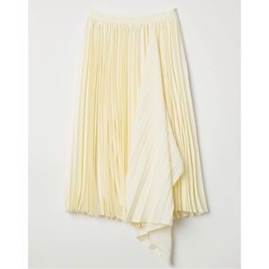 H&M Trend Light Yellow Asymmetrical Pleated Midi Skirt Size 2(32)